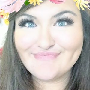 Meet your Posher, Michaela